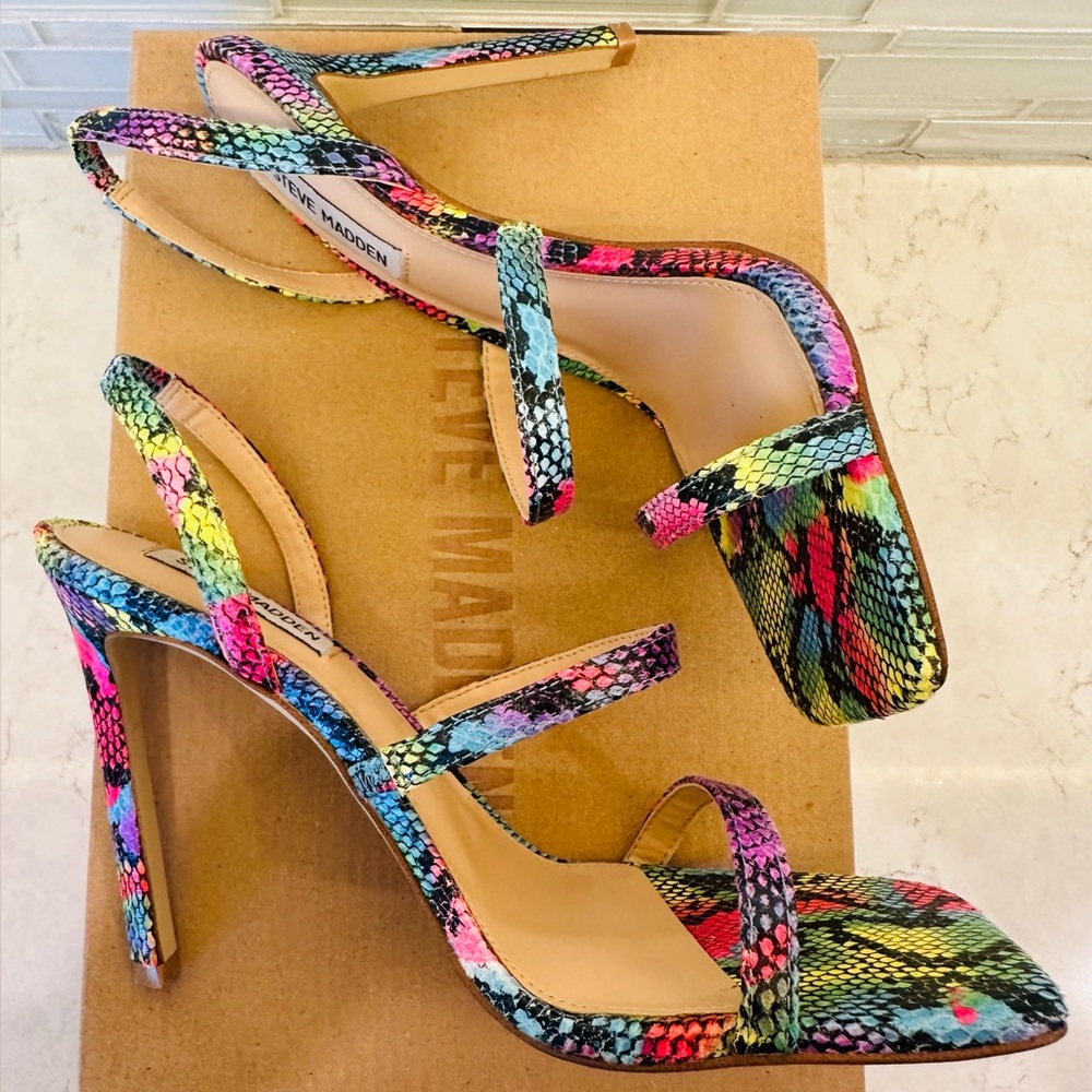 Women’s Size 8.5 Steve Madden Grade Multicolor Snake Print Heels